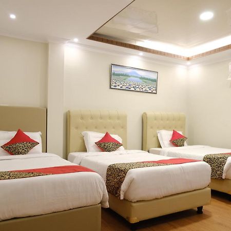 Joyful Hotel Tanjung Pandan Eksteriør bilde