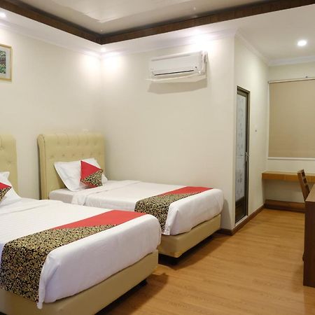 Joyful Hotel Tanjung Pandan Eksteriør bilde