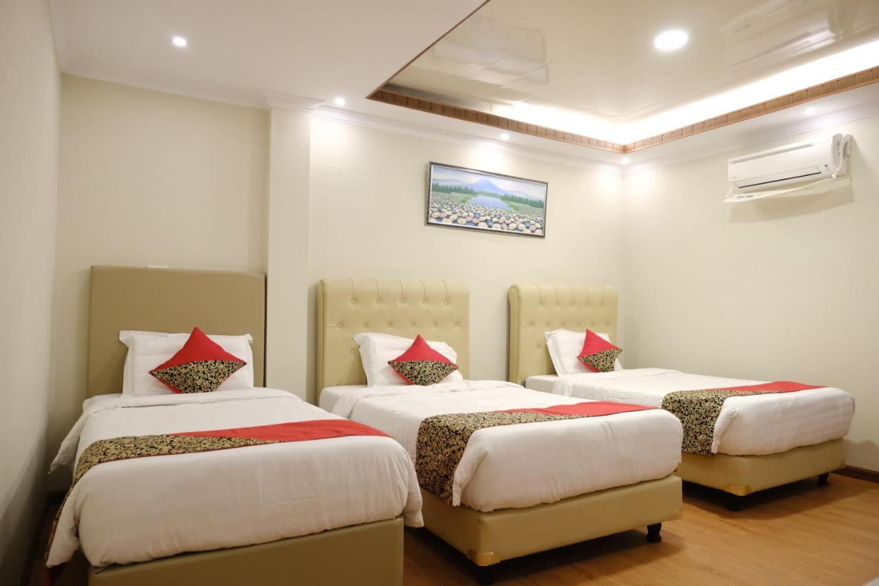Joyful Hotel Tanjung Pandan Eksteriør bilde